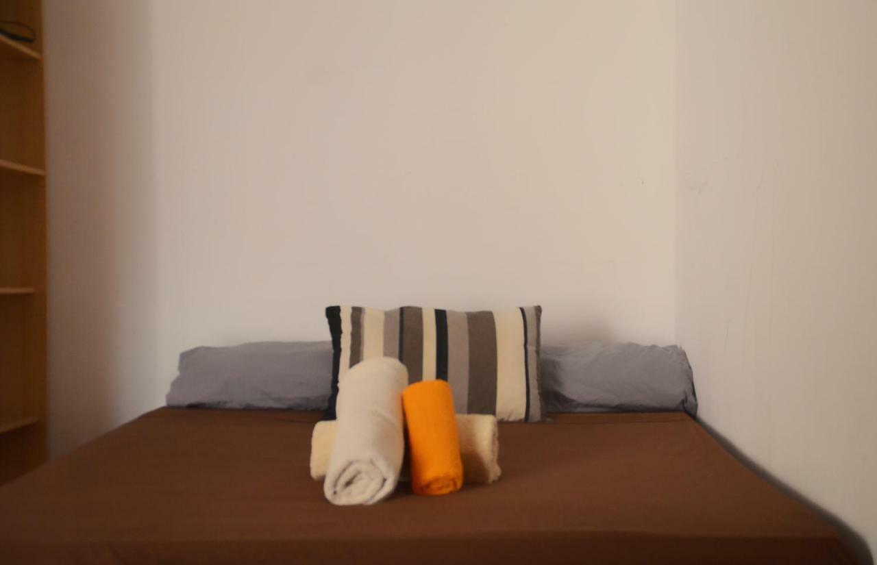 Apartamento San Bernardo Madrid Bagian luar foto