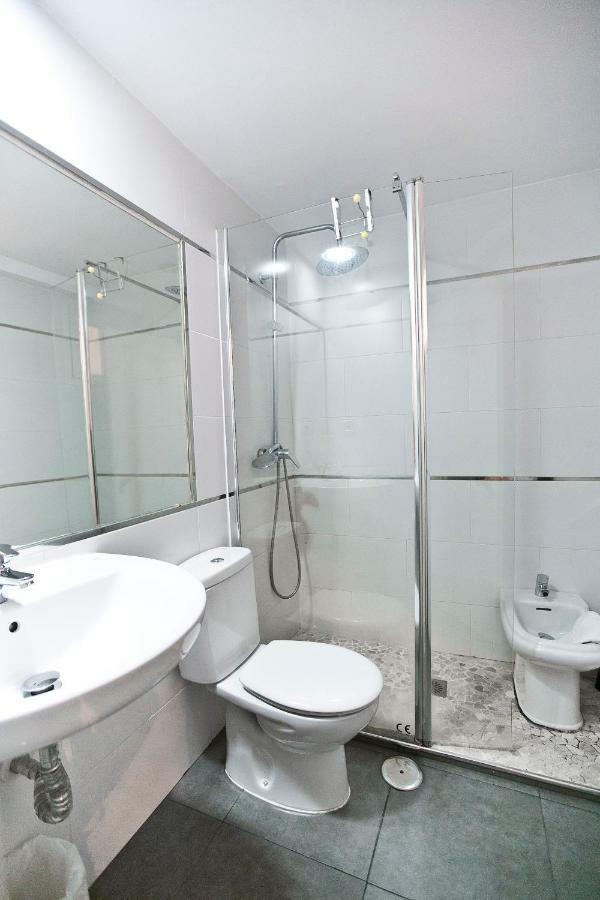 Apartamento San Bernardo Madrid Bagian luar foto